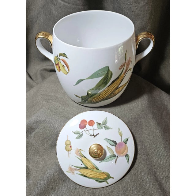 Mid 20th Century English Royal Worchester Oven to Table Cookware 2 Piece Set in the Evesham Pattern For Sale - Image 4 of 12