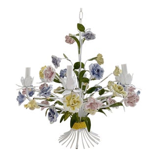 Vintage Ca 1950s Italian Tole 6 Arms Chandelier & Porcelain Rosebuds Flowers For Sale