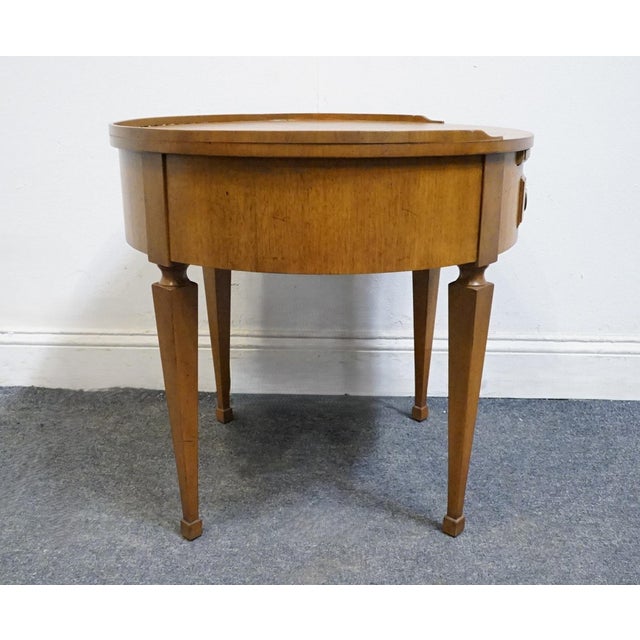 John Widdicomb / William a Berkey Traditional Federal Style Sunburst Mahogany 23" Round Accent End Table 7788 For Sale - Image 14 of 15
