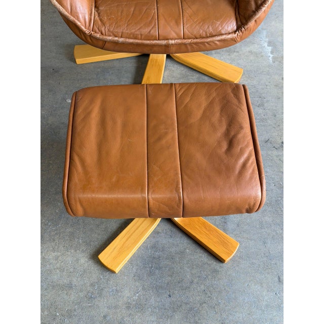 Animal Skin Danish Modern Reclining Leather Lounge Chair & Ottoman, Denmark, 1970s For Sale - Image 7 of 10