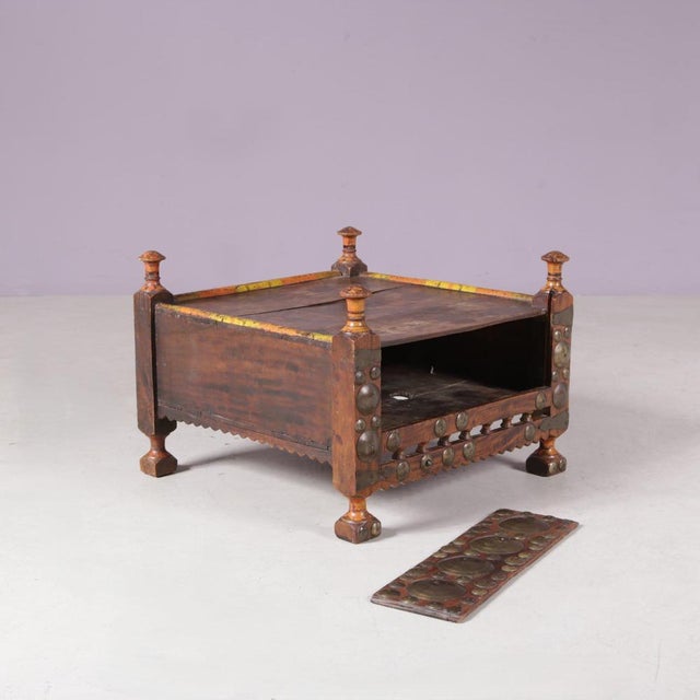 Wood Punjab Style Tea Table, Pakistan / India, 1930s For Sale - Image 7 of 9