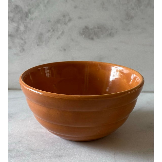 Mid 20th Century Set of 2 Nesting Bauer Beehive Mixing Bowls For Sale - Image 5 of 9