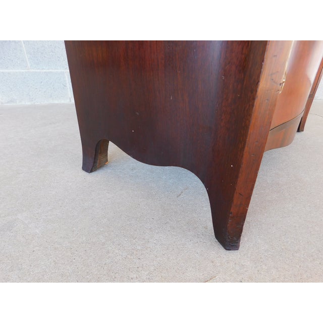 Hepplewhite Charak Federal Hepplewhite Flame Mahogany Serpentine Front Chest 34"w For Sale - Image 3 of 18
