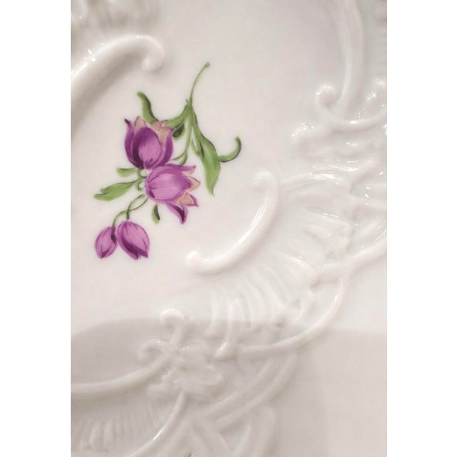 Ceramic Reticulated Porcelain Centerpiece Plate with Floral Decoration from Meissen Porcelain, 1970s For Sale - Image 7 of 11