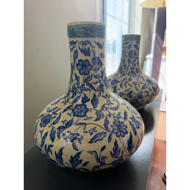 Pair of Blue & White Floral Porcelain Vases For Sale In New York - Image 6 of 8