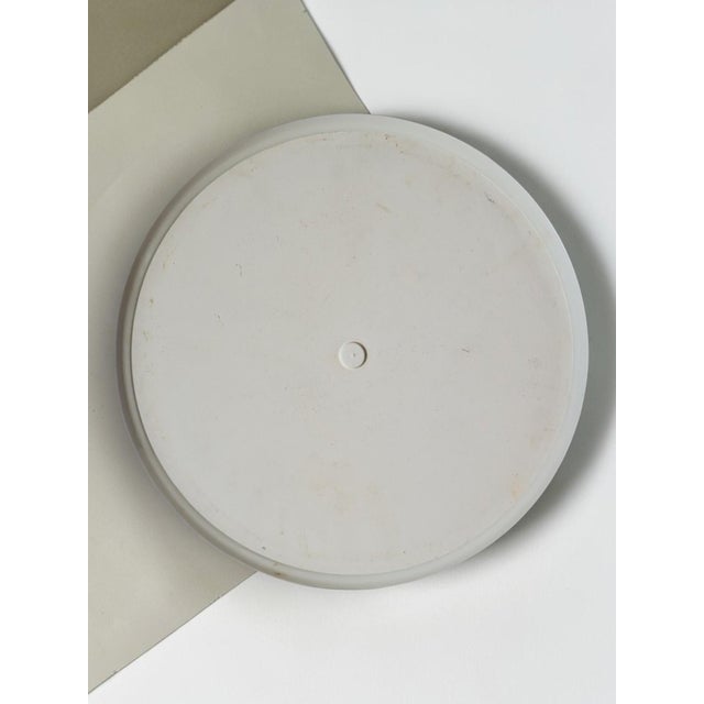 Pie Service and Platter and Plates in Limoges Porcelain, 1960s, Set of 7 For Sale - Image 4 of 9