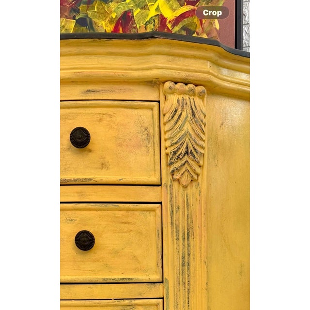 Stone Vintage French Provincial Serpentine Dresser – Hand‑Painted Yellow Chest With Black Granite Top – Curved Front, Distressed Finish For Sale - Image 7 of 8