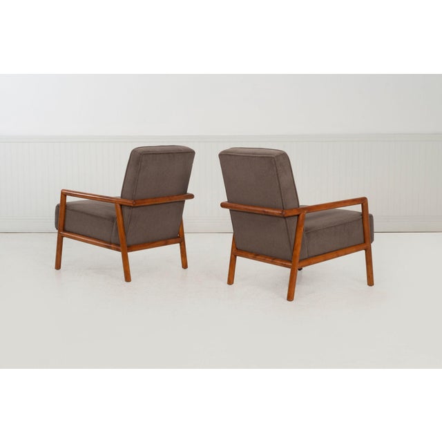 Taupe t.h. Robsjohn-Gibbings for Widdicomb Pair of Model 1601 Lounge Chairs, 1955 For Sale - Image 8 of 12
