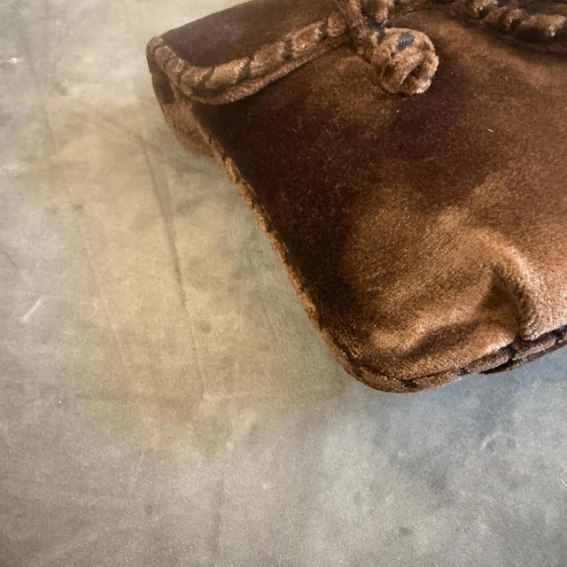 1970s Hippies Style Chocolate Brown Velvet Italian Top Handle Bag For Sale - Image 10 of 12
