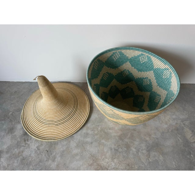 1990s Large Vintage African Style Lidded Floor Basket With Geometric Pattern For Sale - Image 5 of 11