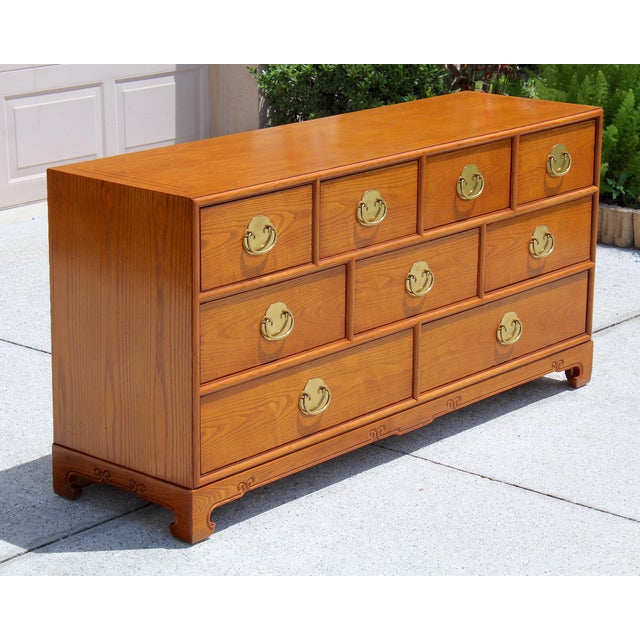 1970s Century Furniture Chin Hua 9-Drawer Dresser by Raymond Sobota – Asian-Inspired Mid-Century Modern Oak Credenza For Sale In Naples, FL - Image 6 of 18