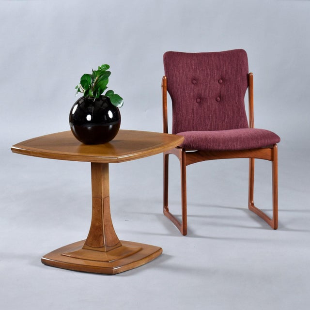 Wood Drexel Eastrend Pecan and Burl Biedermeier Style Pedestal Cocktail Side Table For Sale - Image 7 of 15