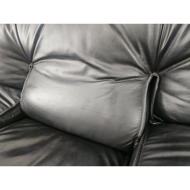 Red and Black Leather Armchair attributed to Nicoletti Salotti, 1980 For Sale - Image 9 of 18