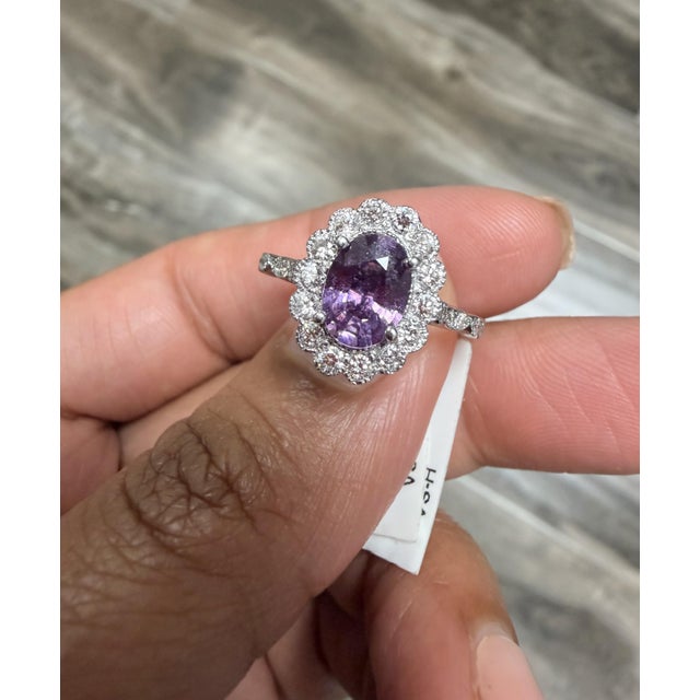 Metal Gia Certified 1.84 Carat Purple Pink Sapphire Diamond 18 Karat White Gold Ring, Size 7 For Sale - Image 7 of 8