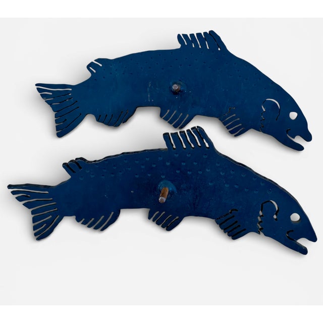 1990s Signed Charles Ringer Kinetic Dual Trout / Salmon Cut Steel Brutalist Fish Sculpture Wood Base 1994 For Sale - Image 5 of 12