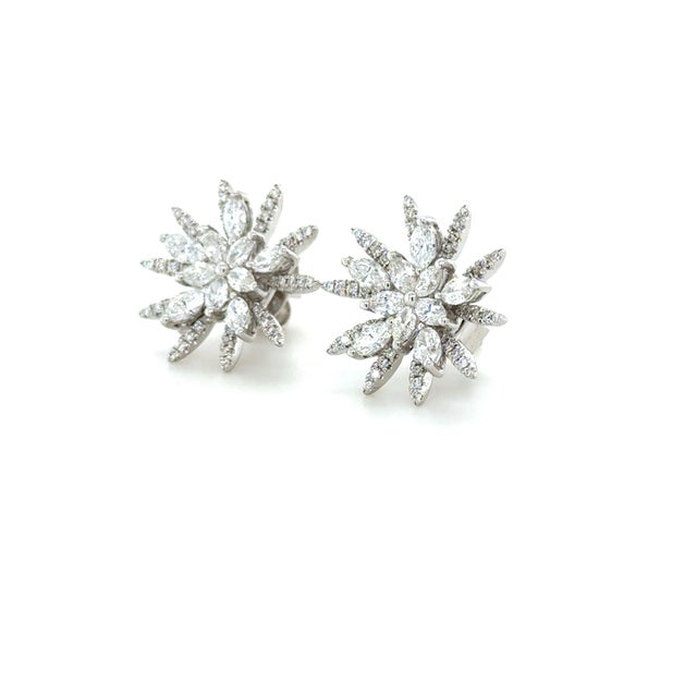 Contemporary White Gold and Diamond Starburst Earrings, 18k, Pair For Sale - Image 3 of 5