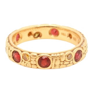 Vintage Signed Alex Sepkus 18k Gold, Yellow Diamond, & Garnet Engraved Band Ring Size 5 For Sale