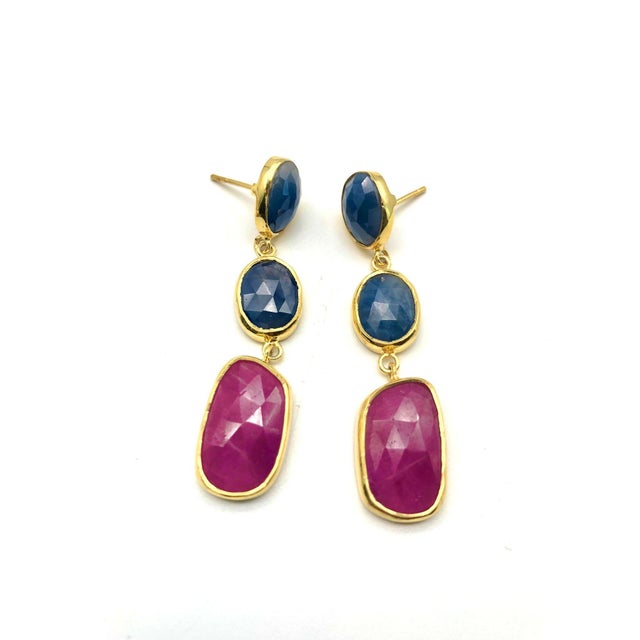Early 21st Century Bochic "Capri" Emerald, Ruby & Multi Rough Cut Sapphire Earrings Set In 18K Gold For Sale - Image 5 of 18