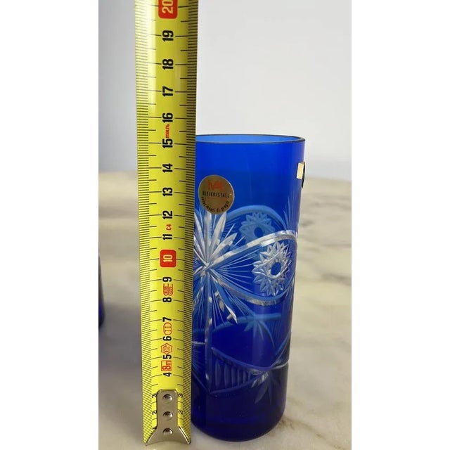 Italian Bottle and Colored Lead Crystal Glasses, 1980, Set of 7 For Sale - Image 9 of 11