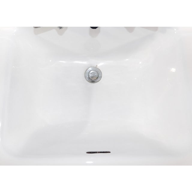 1946 Vintage Porcelain & Cast Iron Wall-Mounted Sink in Very Nice Condition For Sale In Portland, ME - Image 6 of 18