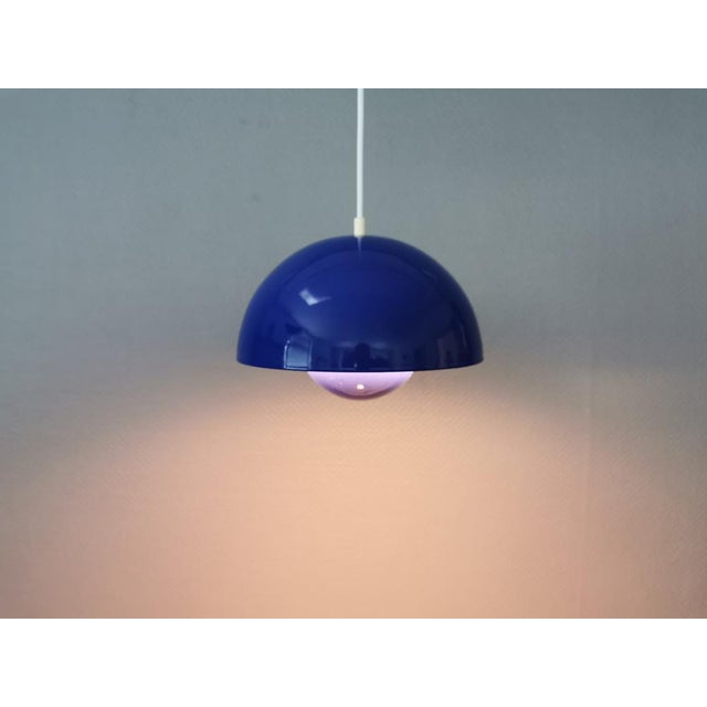 Vintage Danish Flowerpot VP1 Pendant in Enamel by Verner Panton for Louis Poulsen, 1960s For Sale - Image 6 of 13