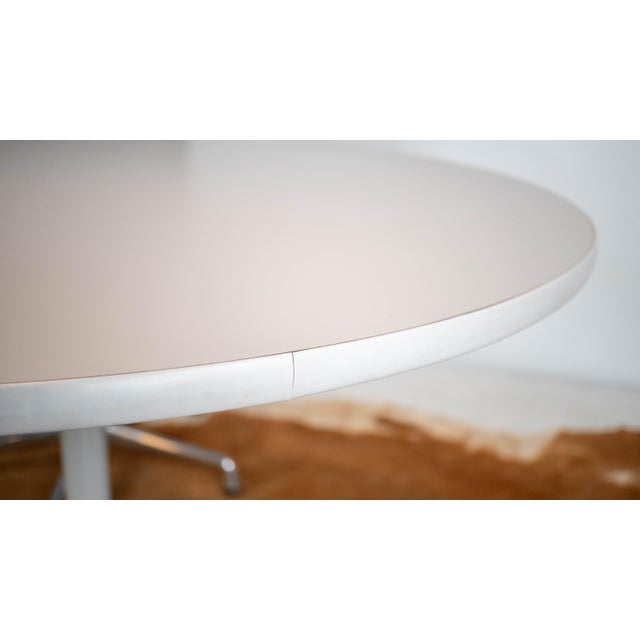 Mid-Century Modern Charles & Ray Eames for Herman Miller Aluminum Group Dining Table For Sale - Image 10 of 14