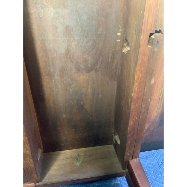 Early 19th Century Federal Mahogany Swing Leg Dining Table For Sale - Image 11 of 11