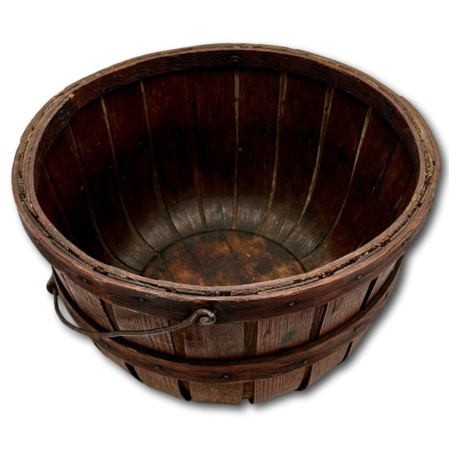 Great Antique American Hand Made Steam Bent Oak Maine Apple Farm Gathering Basket With Excellent Patina For Sale - Image 17 of 18