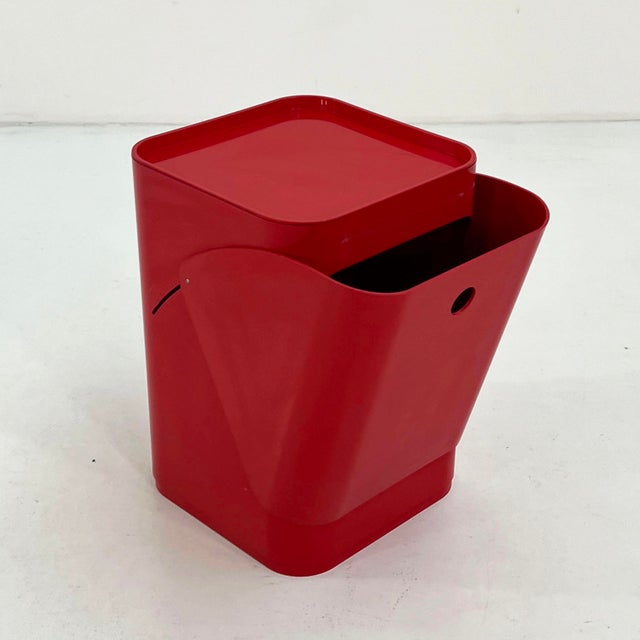 Red Laundry Bin by Anna Castelli for Kartell, 1970s For Sale - Image 9 of 9