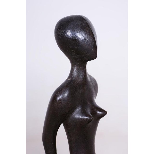 1940s Original Art Deco Statuette in Lacquered Wood, Czechia, 1940s For Sale - Image 5 of 11