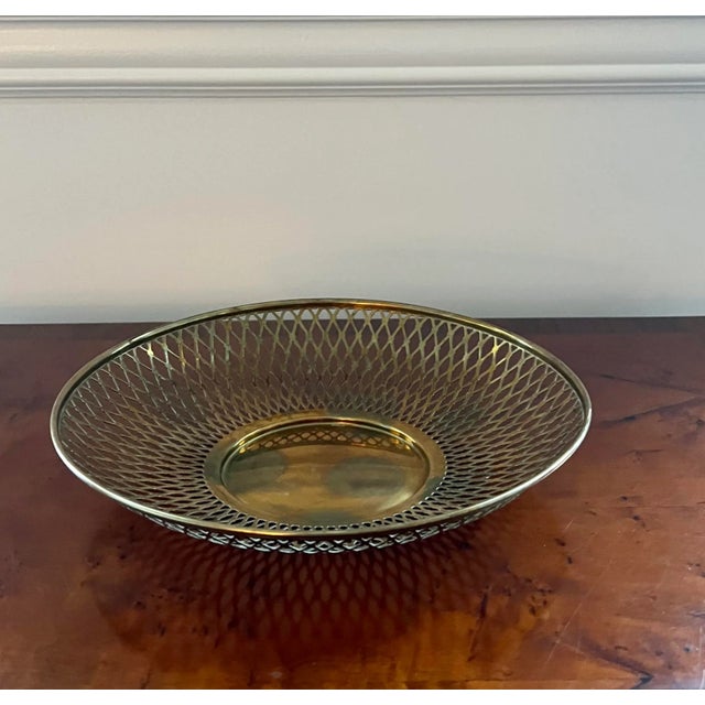 Vintage Diamond Motif Brass Basket For Sale - Image 4 of 6