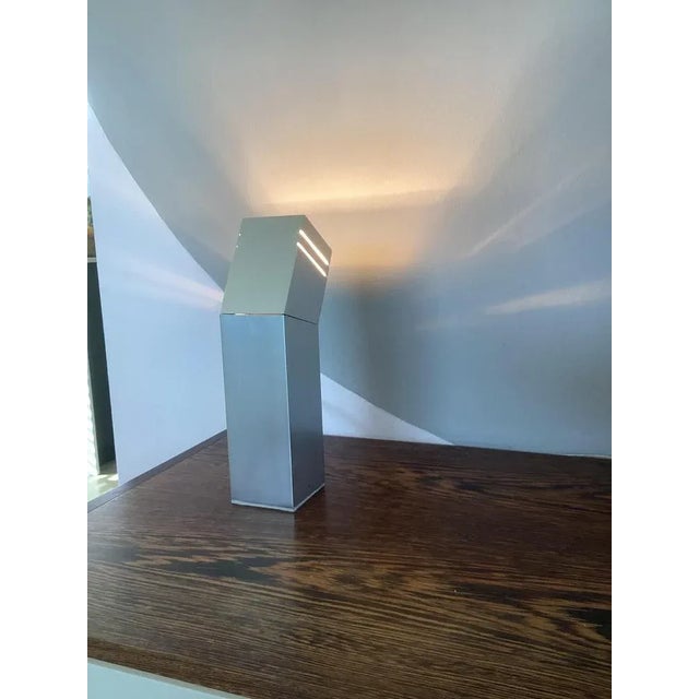 Mid-Century Modern Architecture Model 2047 Glow Worm Table Lamp by Raak Amsterdam, 1970 For Sale - Image 3 of 7