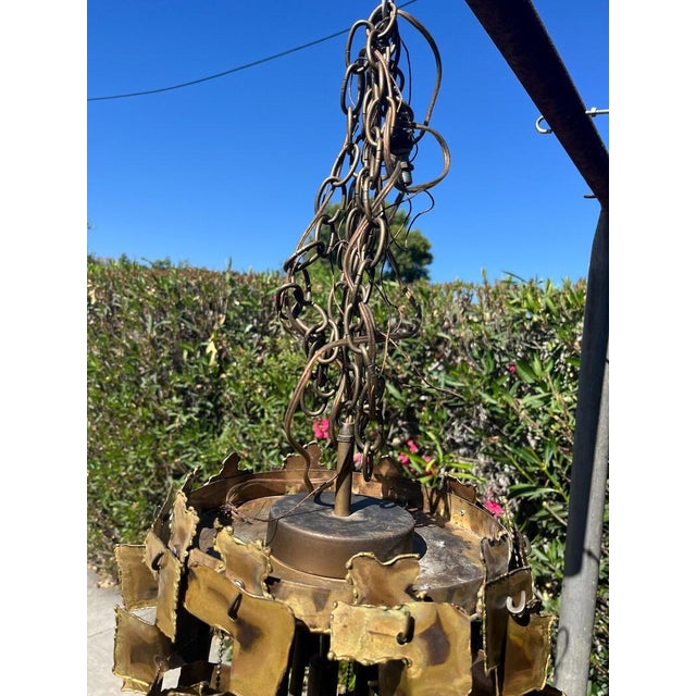 Brass 1960s Mid Century Modern Tom Greene Brutalist Torch-Cut Brass Chandelier for Feldman 1960s For Sale - Image 8 of 10