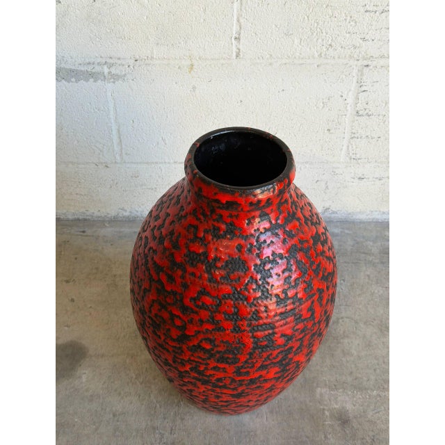 Mid-Century Modern Large Red and Black Ceramic Floor Vase Mid-Century Modern For Sale - Image 3 of 10