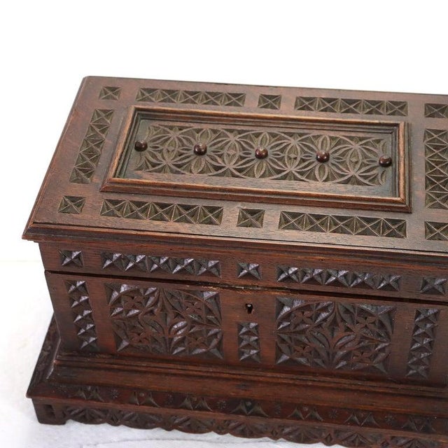 Mid 19th Century Antique Gothic Style Chip Carved Walnut Keepsake Box C1860 For Sale - Image 5 of 12