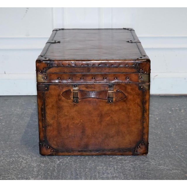 Vintage Hand-Dyed Brown Leather Lockable Storage Trunk For Sale - Image 13 of 16