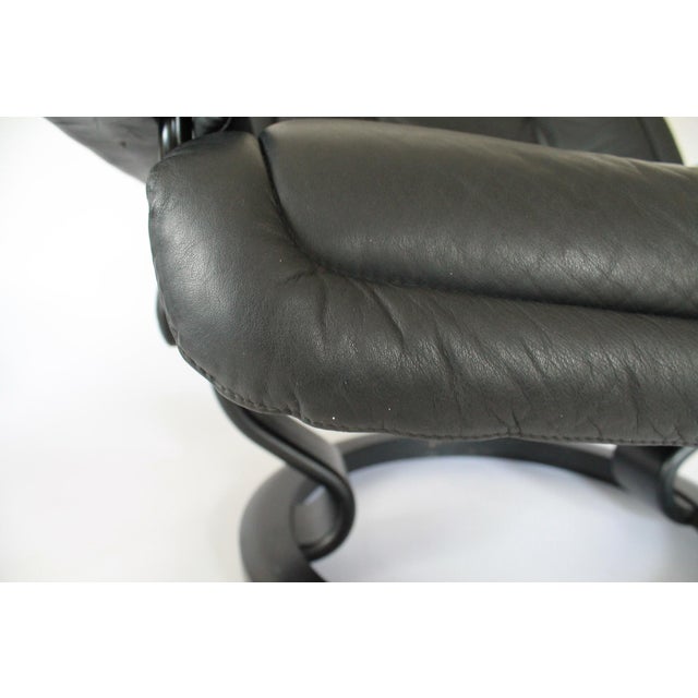 Ekornes Stressless Large Royal Paloma Black Leather Swivel Recliner and Ottoman For Sale - Image 16 of 18