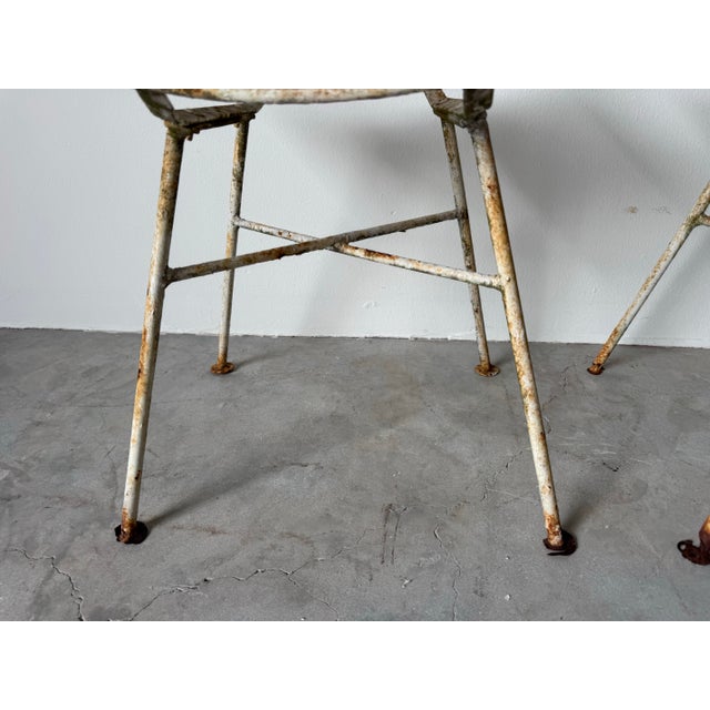 Mid-20th Century Maurizio Tempestini for Salterini Outdoor Metal Footstools / Ottomans – Pair For Sale In Miami - Image 6 of 12