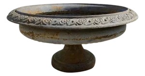 Late 20th Century French Style Cast Iron Round Outdoor Garden Planter