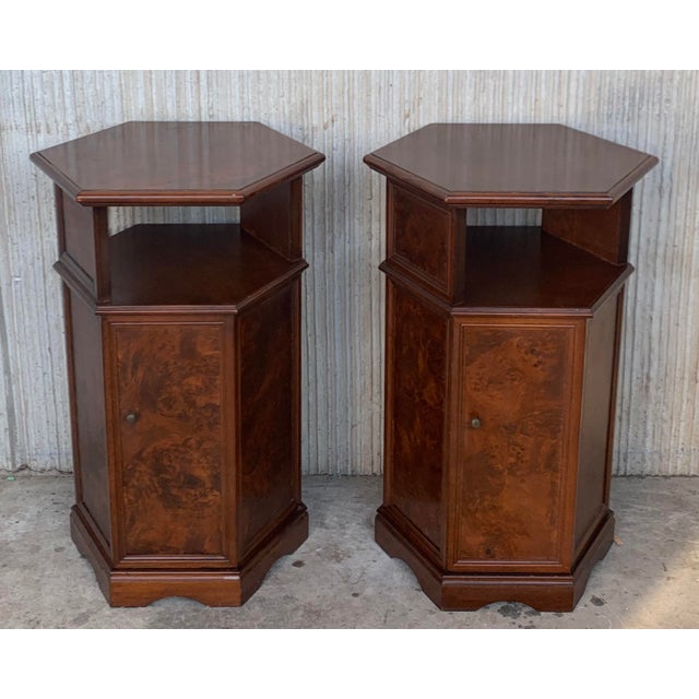 Small pillar pedestal cupboard or nightstands. Biedermeier period circa 1830/1840. Solid Maple. One door with original...
