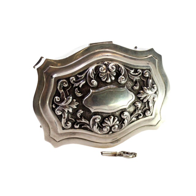Silver Jewelry Box with Shell Reliefs and Monogram Card For Sale - Image 10 of 10