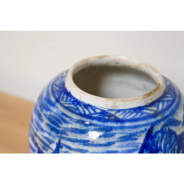Blue and White Chinese Vase For Sale In Los Angeles - Image 6 of 10