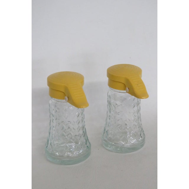 Mid 20th Century Daniells Mid Century Modern Yellow Flip Top Glass Salt and Pepper Shaker Pair For Sale - Image 4 of 14