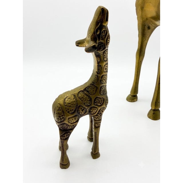 Mid-Century Modern Vintage Leonard Solid Brass Giraffe Mother and Baby Statues - Pair For Sale - Image 3 of 5
