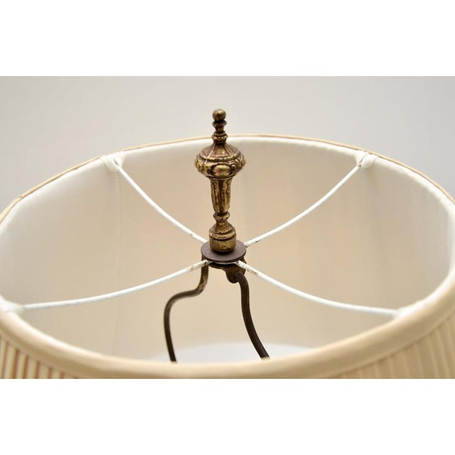 1950s Vintage French Ceramic and Gilt Metal Table Lamps, 1950s, Set of 2 For Sale - Image 5 of 11