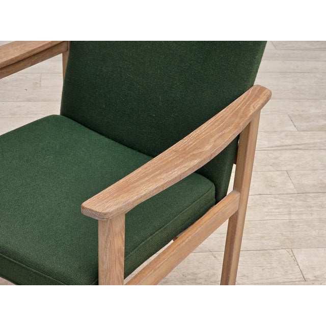 Danish Armchair in Green Furniture Wool and Oak Wood from Høng Stolefabrik, 1980s For Sale - Image 15 of 17