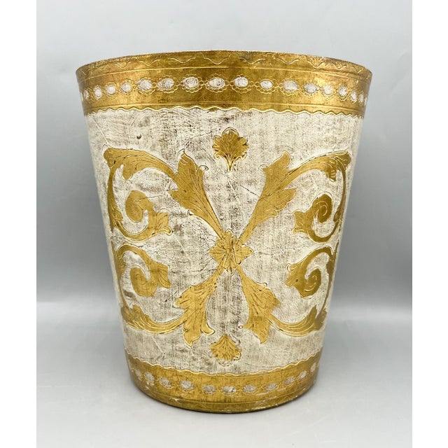 Vintage Italian Florentine Gilt Resin Wastebasket – Hollywood Regency / Neoclassical / Italian Classic For Sale - Image 10 of 10