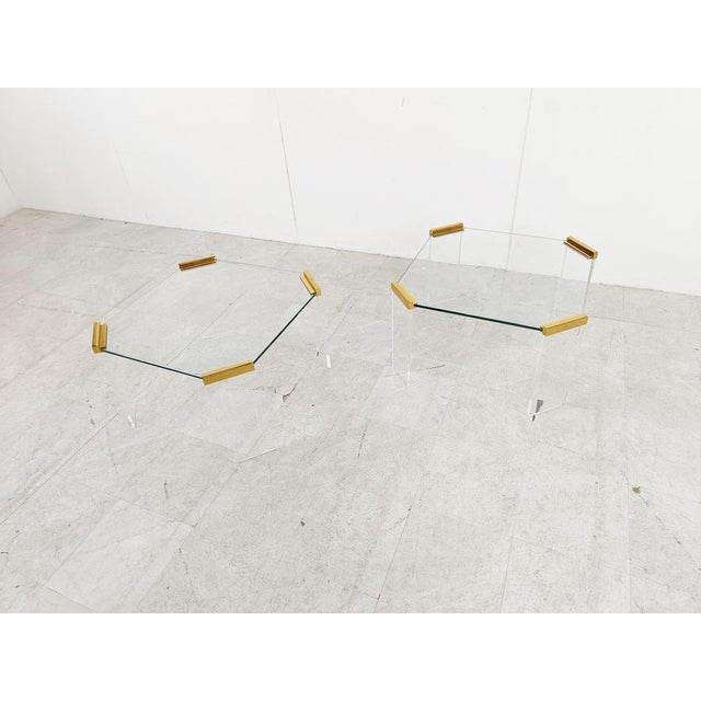 Acrylic Glass and Brass Coffee Tables, 1970s, Set of 2 For Sale - Image 10 of 13