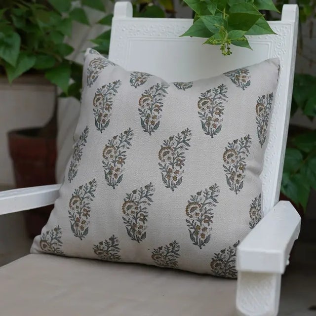 Art Deco Handmade Print Water Replicant Cushion Cover 14x20 Inch Cotton Linen- Kali For Sale - Image 3 of 6