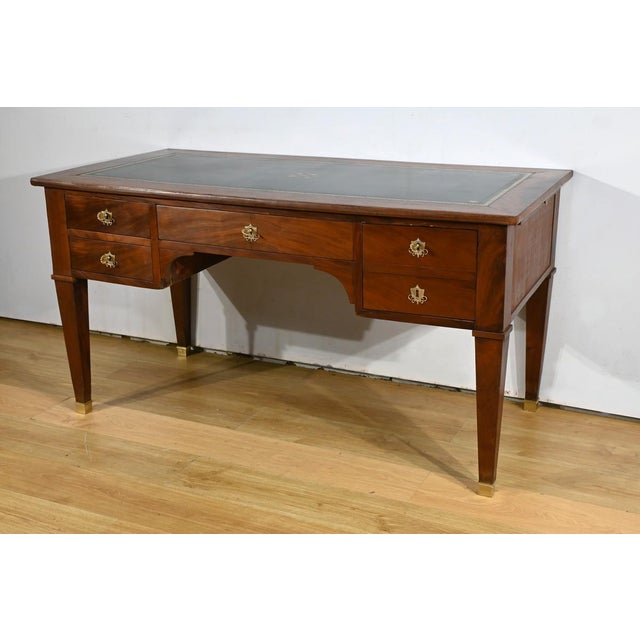 Early 19th Century Mahogany Desk For Sale - Image 4 of 18